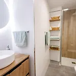 Alcaravaneras Loft Apartment *